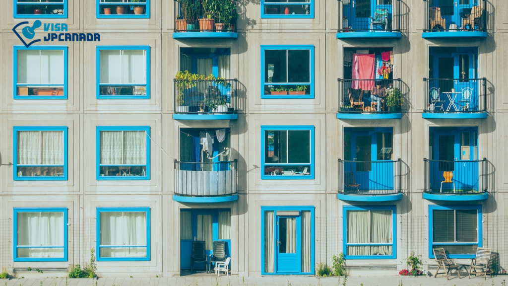 永住権が取れたら早速口座を開こう 移民政策とも連動するTax-Free First Home Savings Account